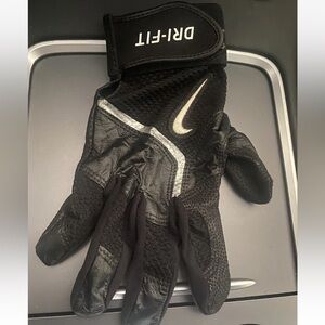 Men’s Vintage Nike Right Handed Only Batting Glove Size Large WORN (One Glove)